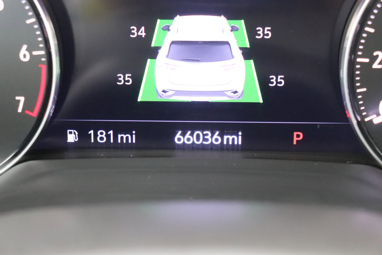 Used 2022 Buick Envision Avenir w/ Technology Package II image 29