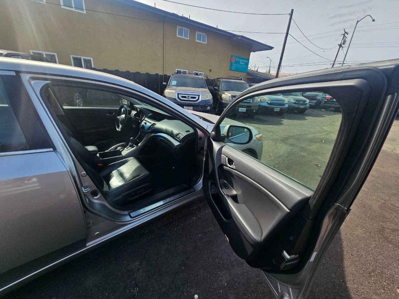 Used 2009 Acura TSX Sedan image 16