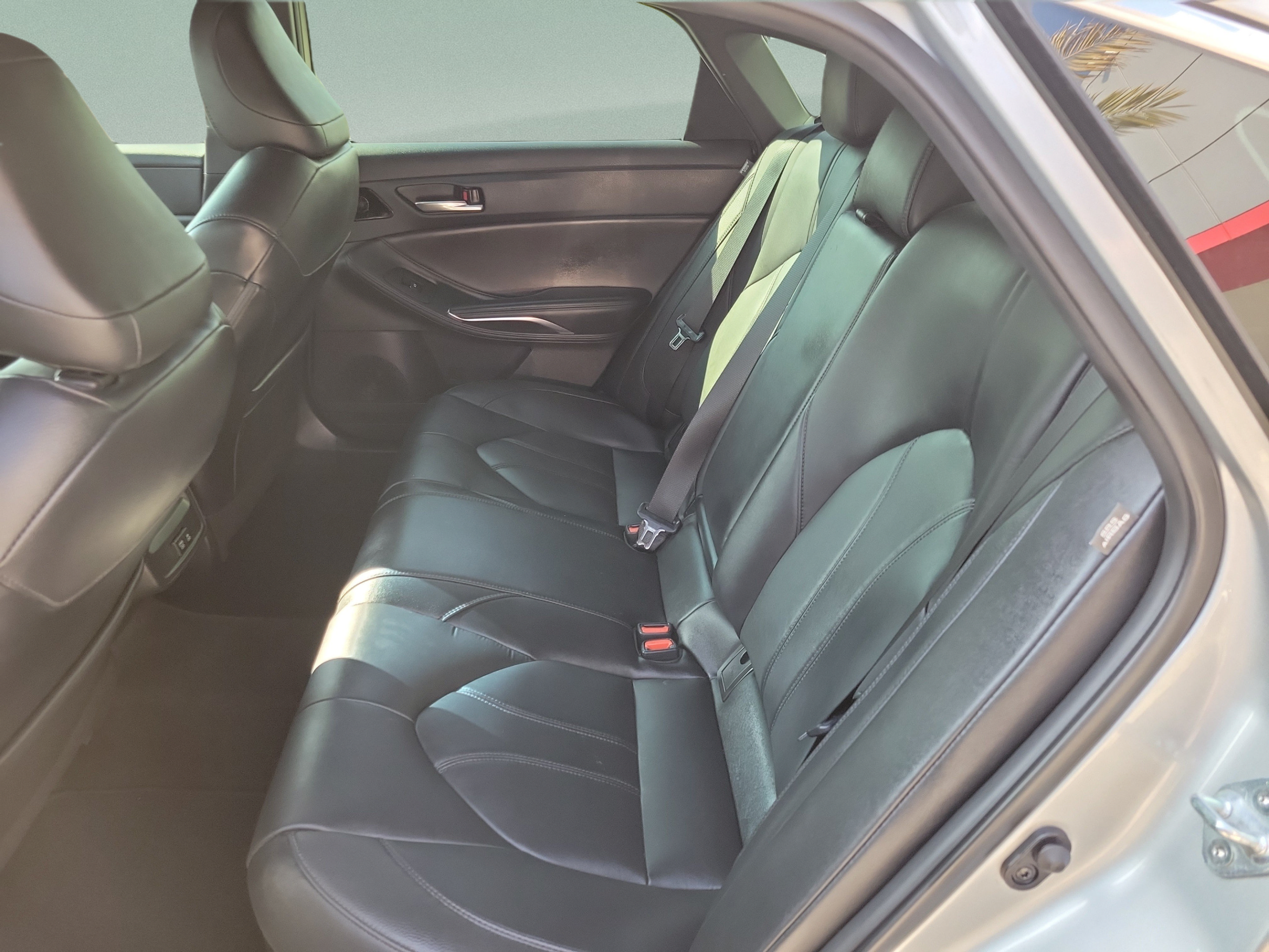 Used 2021 Toyota Avalon XLE w/ Moonroof Package FWD image 24