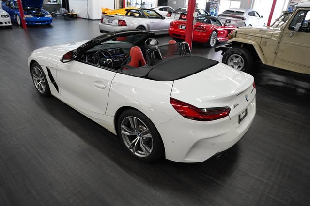 Used 2020 BMW Z4 sDrive30i w/ Premium Package RWD image 3