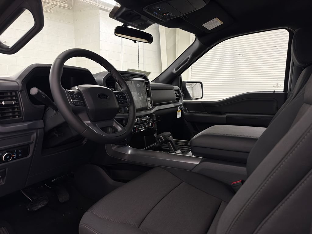 New 2026 Ford F150 XLT w/ XLT Black Appearance Package AWD/4WD image 6