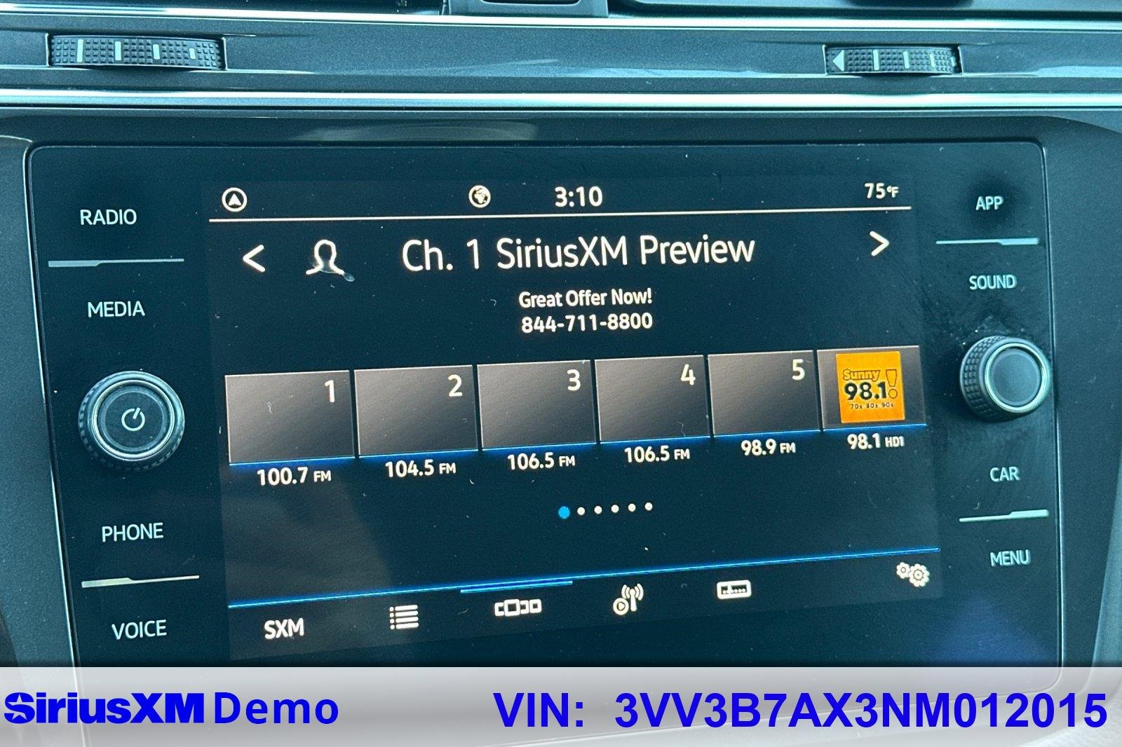 Certified 2022 Volkswagen Tiguan SE image 30