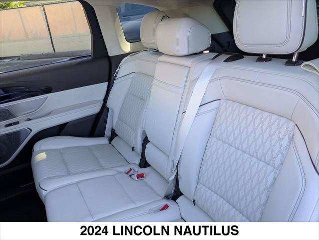 Used 2024 Lincoln Nautilus Black Label w/ Jet Appearance Package (87T) AWD/4WD image 24