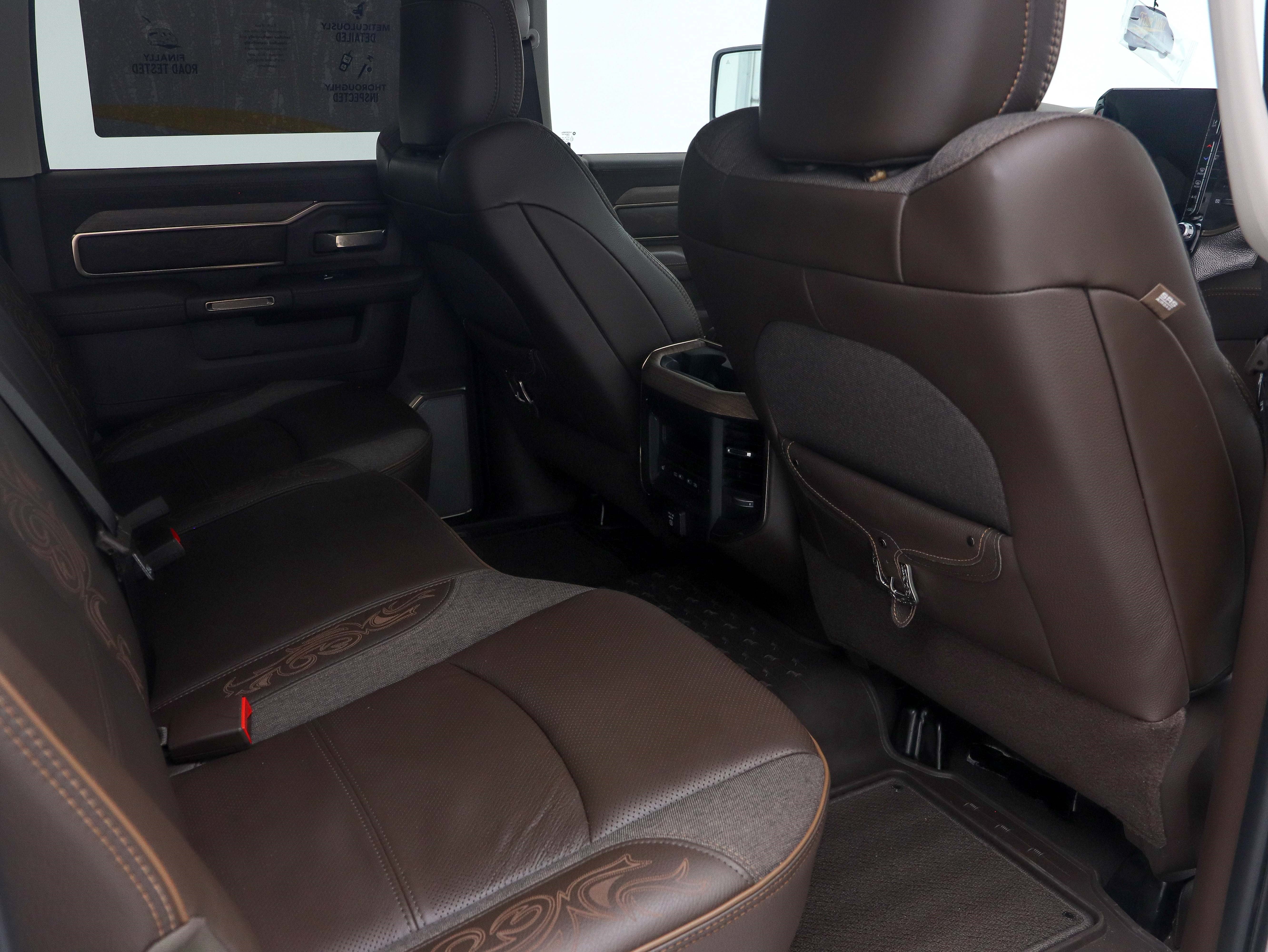 Used 2026 RAM 2500 Limited AWD/4WD image 13