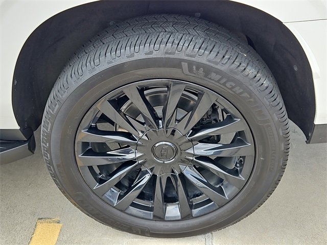 Used 2023 Cadillac Escalade ESV Premium Luxury image 15