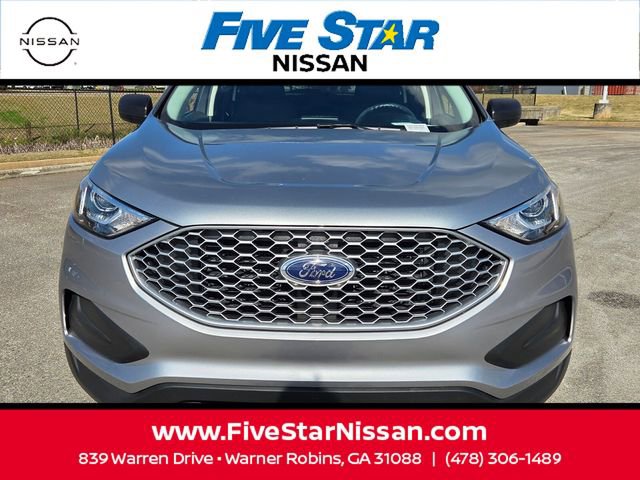 Used 2024 Ford Edge SE image 2
