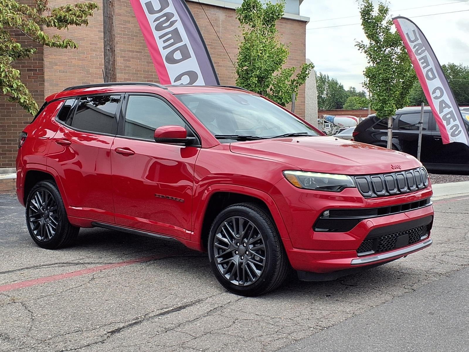 Used 2022 Jeep Compass Limited w/ (RED) Package AWD/4WD image 1