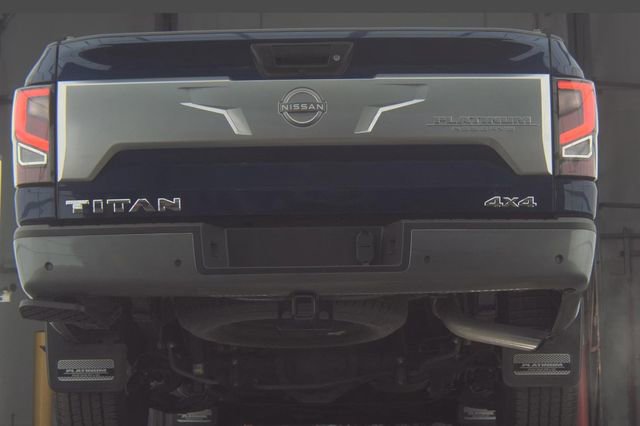 Used 2024 Nissan Titan Platinum Reserve w/ Moonroof Package image 5