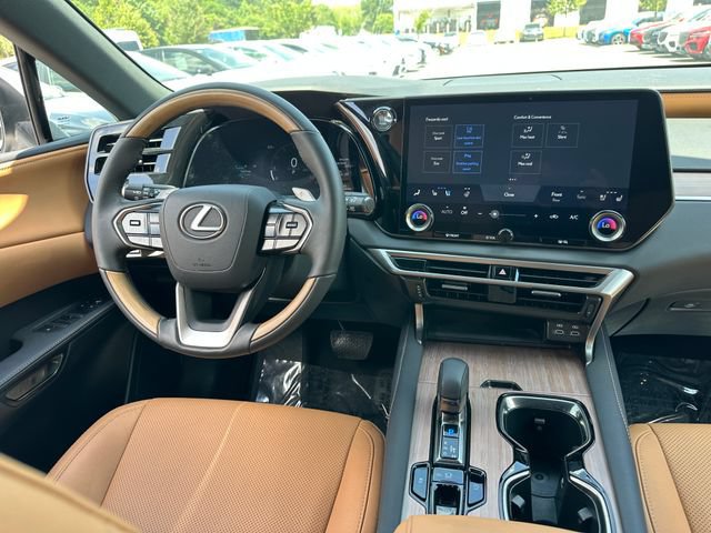 Used 2025 Lexus RX 350 Premium w/ Accessory Package (Z1) FWD image 17