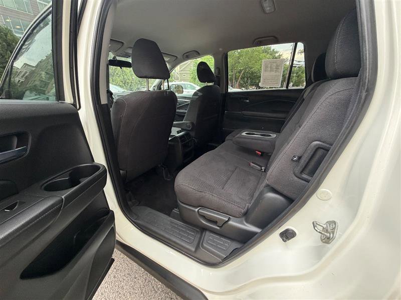 Used 2018 Honda Pilot LX image 33