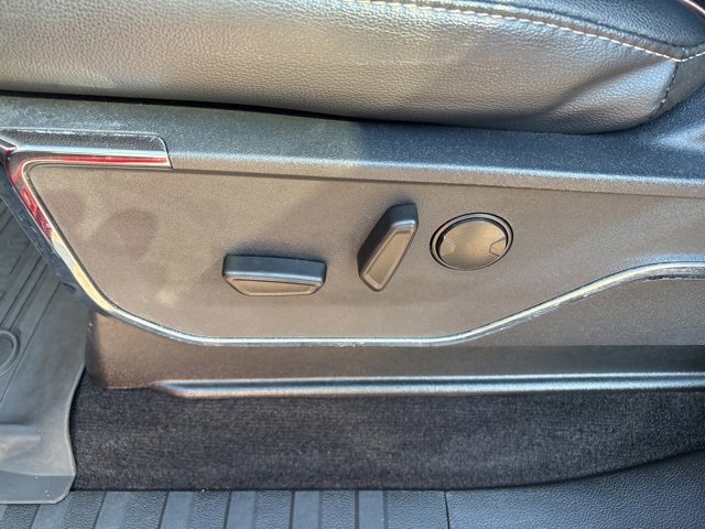 Used 2022 Ford F150 Lariat w/ Max Trailer Tow Package image 13