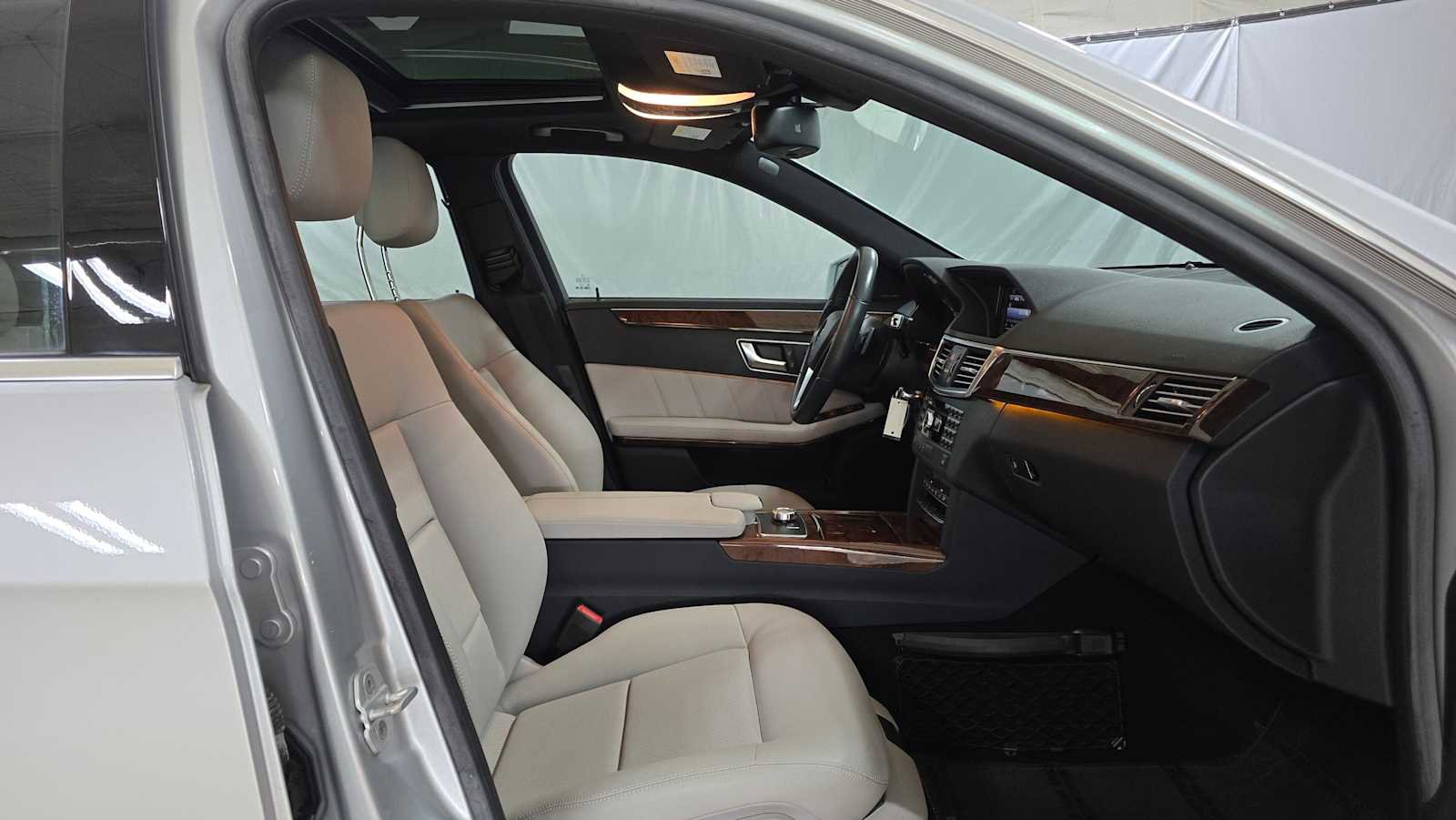 Used 2013 Mercedes-Benz E 350 4MATIC Sedan image 10