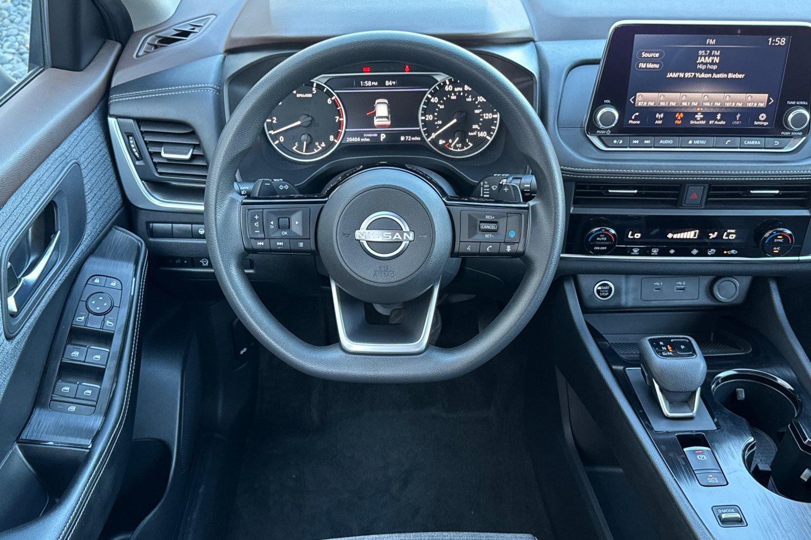 Used 2023 Nissan Rogue SV image 13