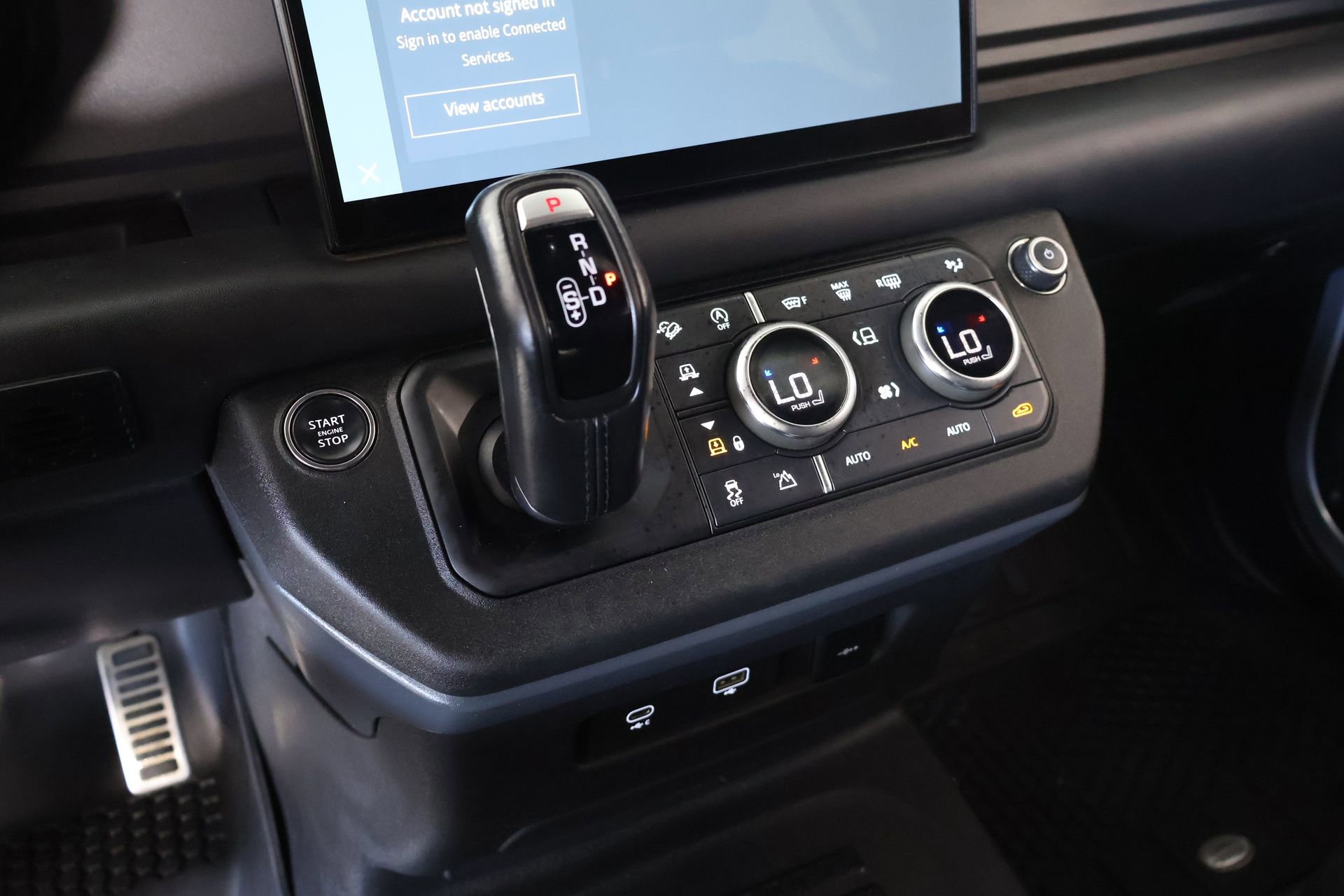 Used 2023 Land Rover Defender 110 X image 8