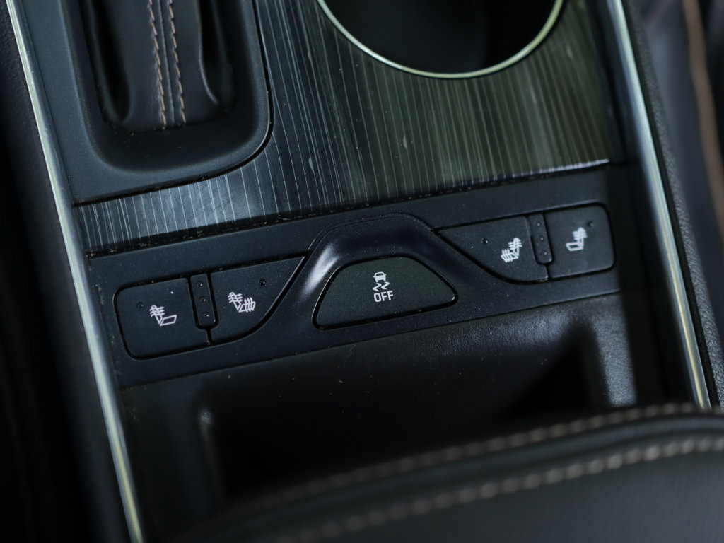 Used 2016 Chevrolet Impala LTZ FWD image 19