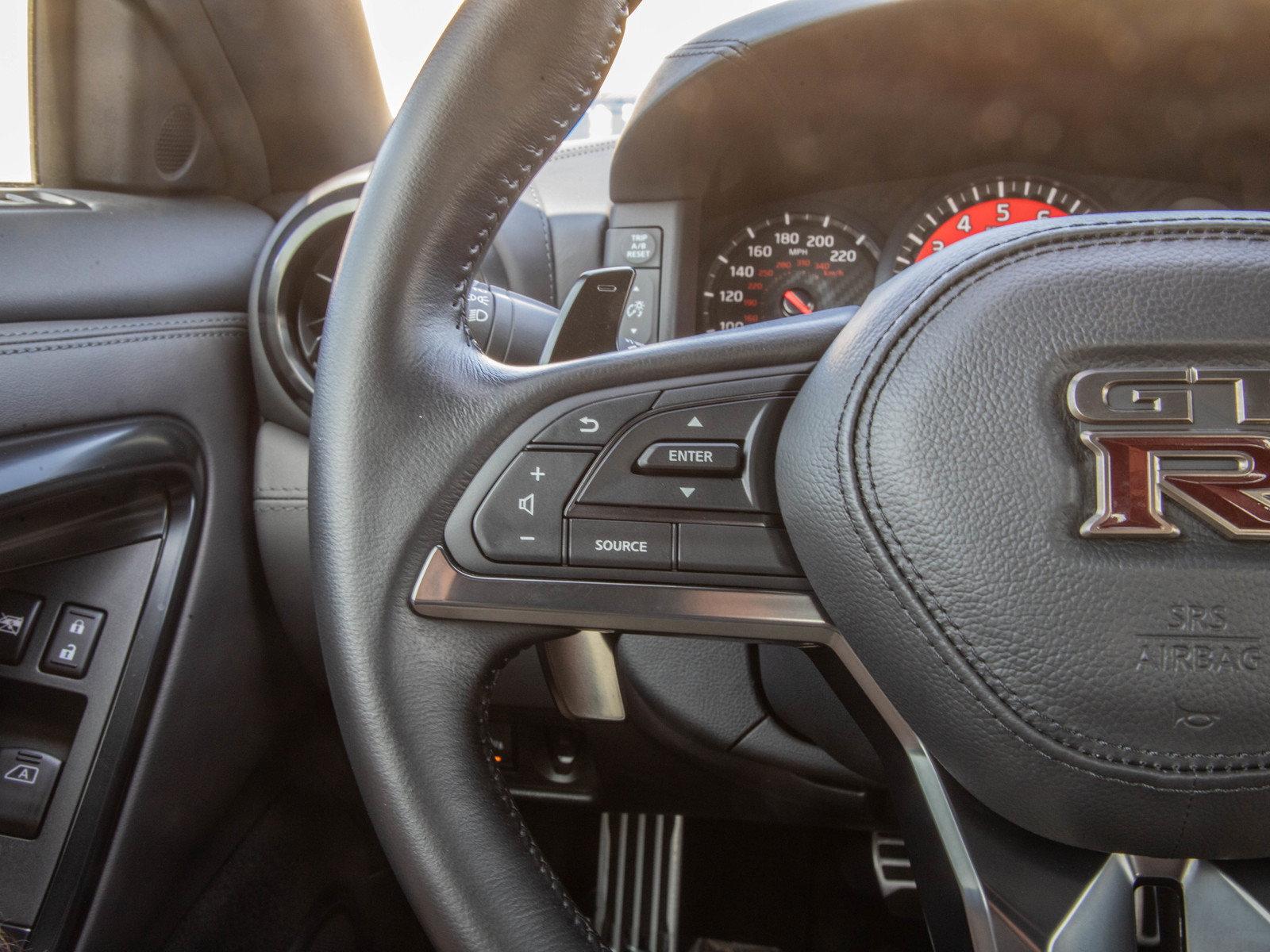 Used 2023 Nissan GT-R Premium AWD/4WD image 21