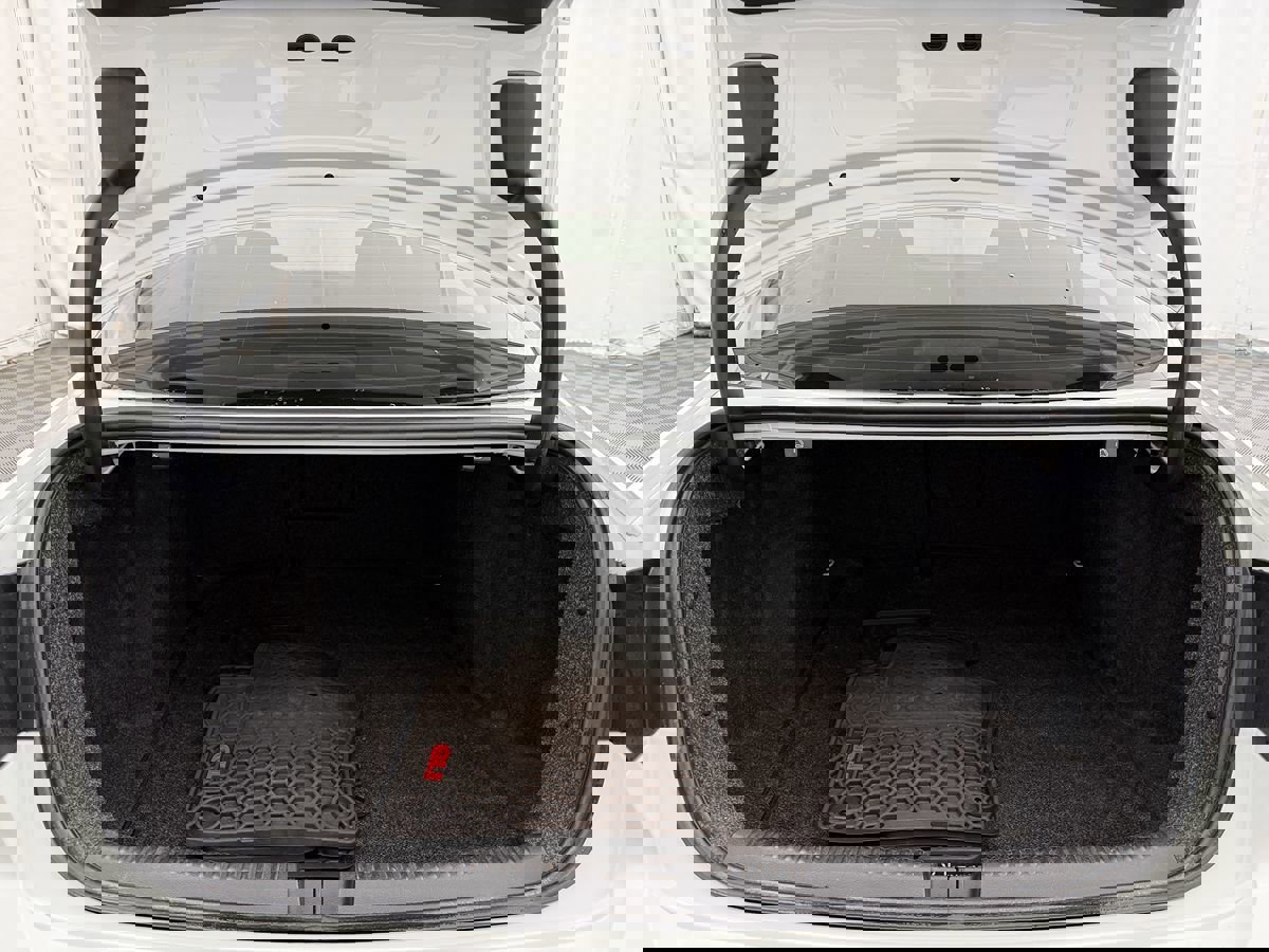 Used 2016 Volkswagen Jetta GLI SEL image 25