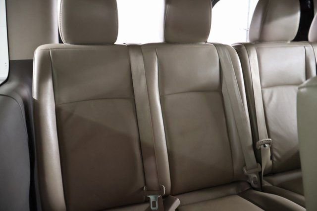 Used 2017 Nissan NV 3500 SL image 29