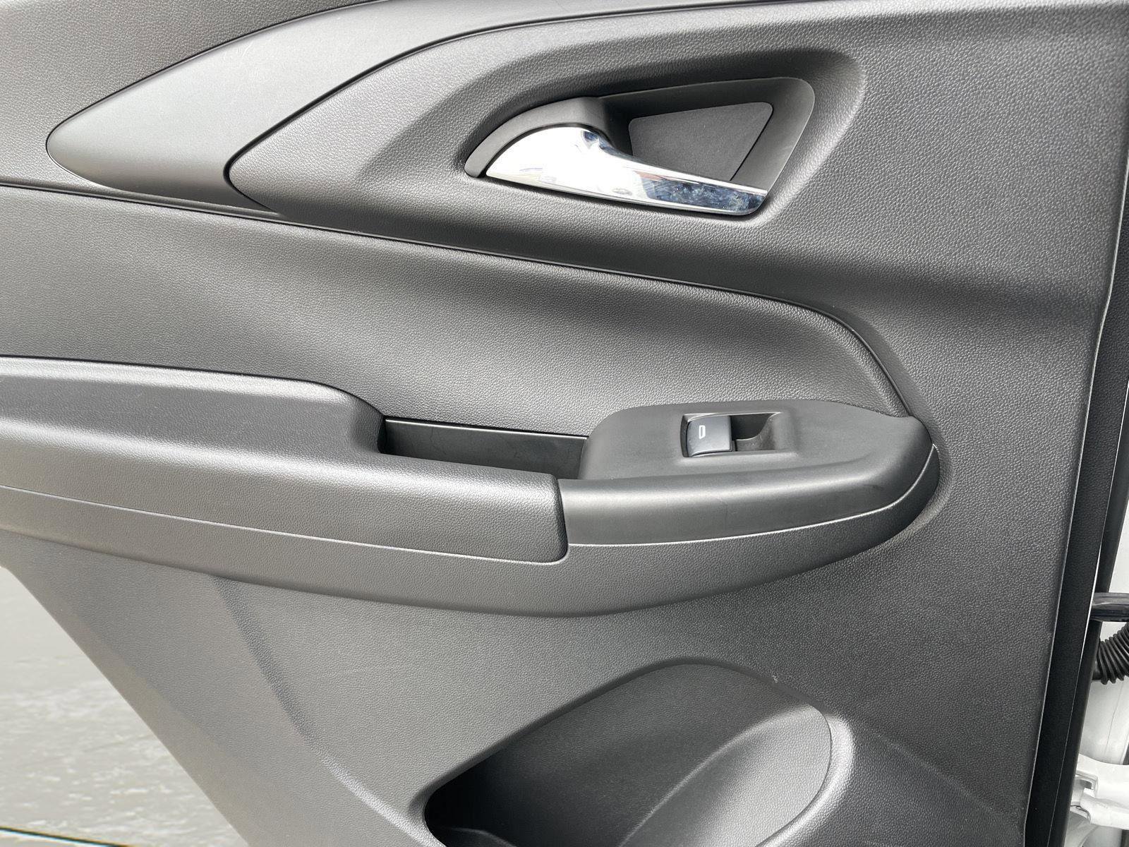 Used 2023 Chevrolet TrailBlazer ACTIV image 17