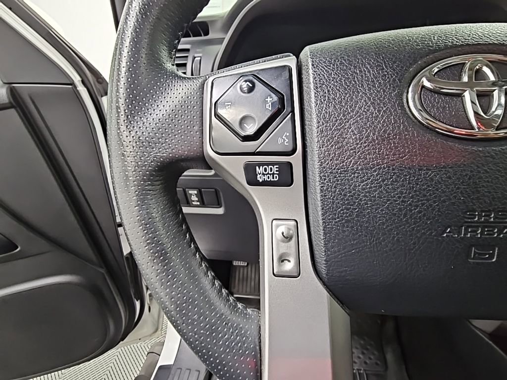 Used 2020 Toyota 4Runner SR5 image 25