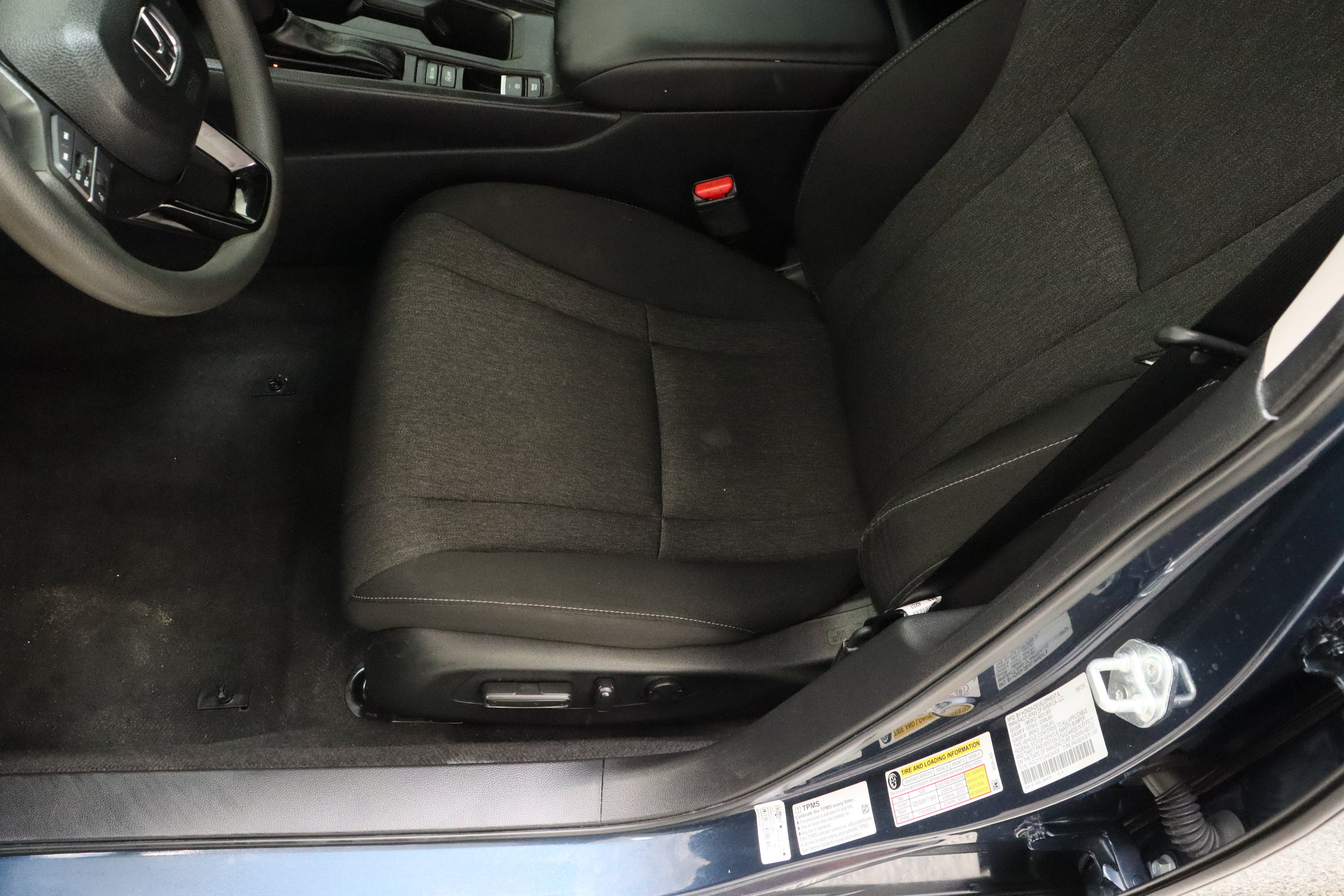 Used 2024 Honda Accord EX image 15