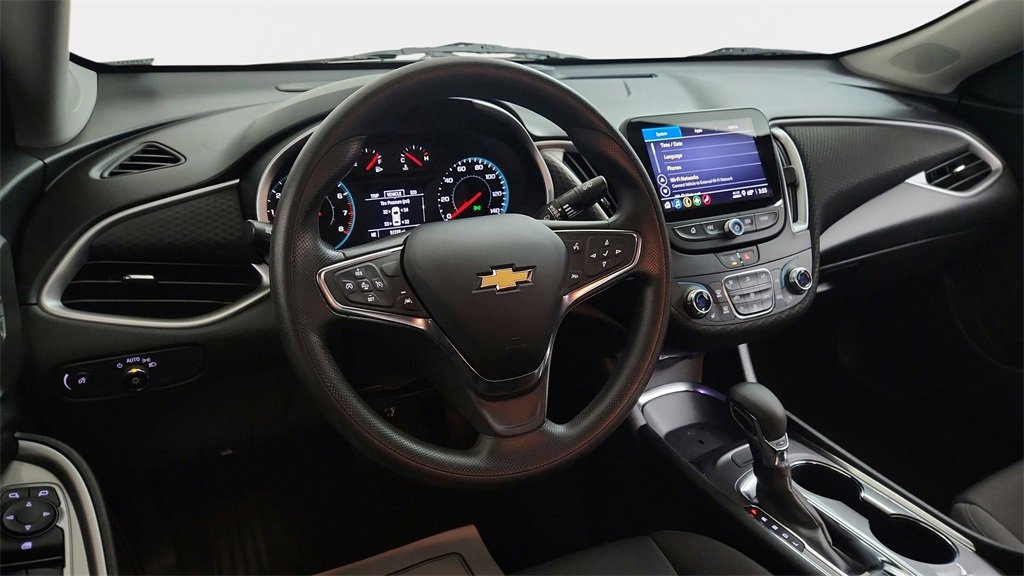 Used 2023 Chevrolet Malibu LT image 14
