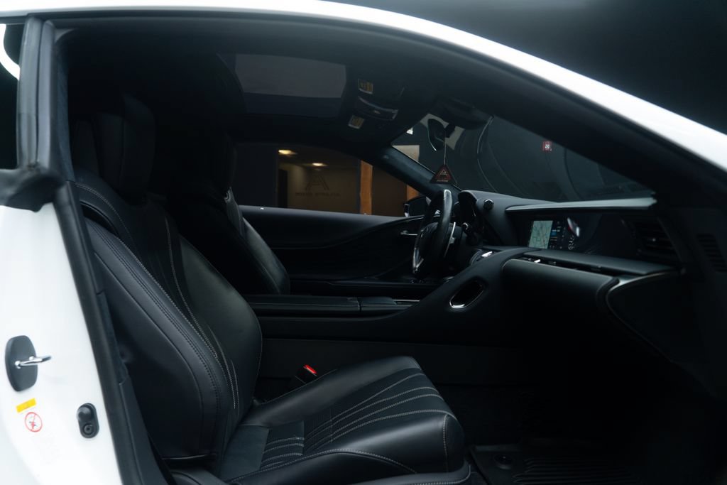 Used 2018 Lexus LC 500 Coupe w/ Touring Package RWD image 38