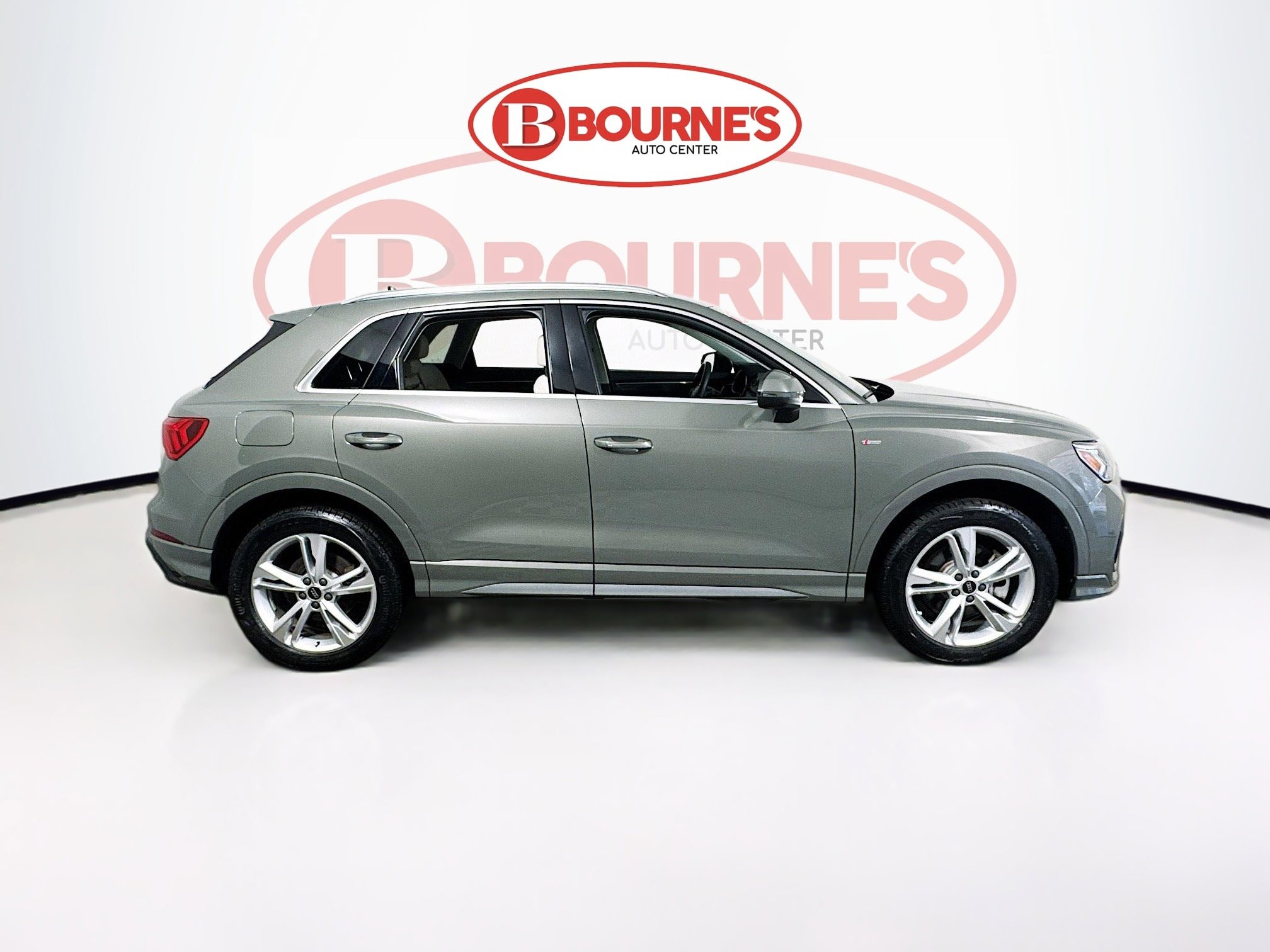 Used 2023 Audi Q3 2.0T Premium Plus w/ Premium Plus Package image 13