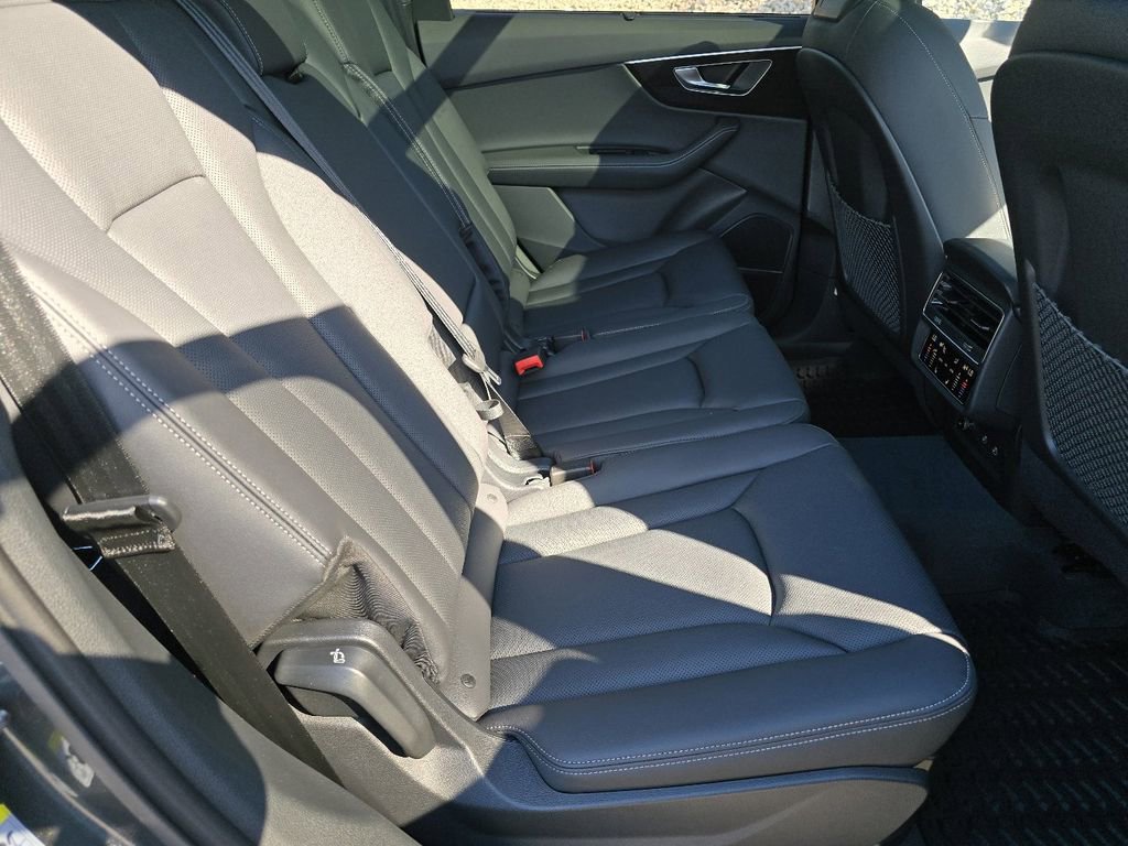 New 2026 Audi Q7 2.0T Premium Plus AWD/4WD image 33