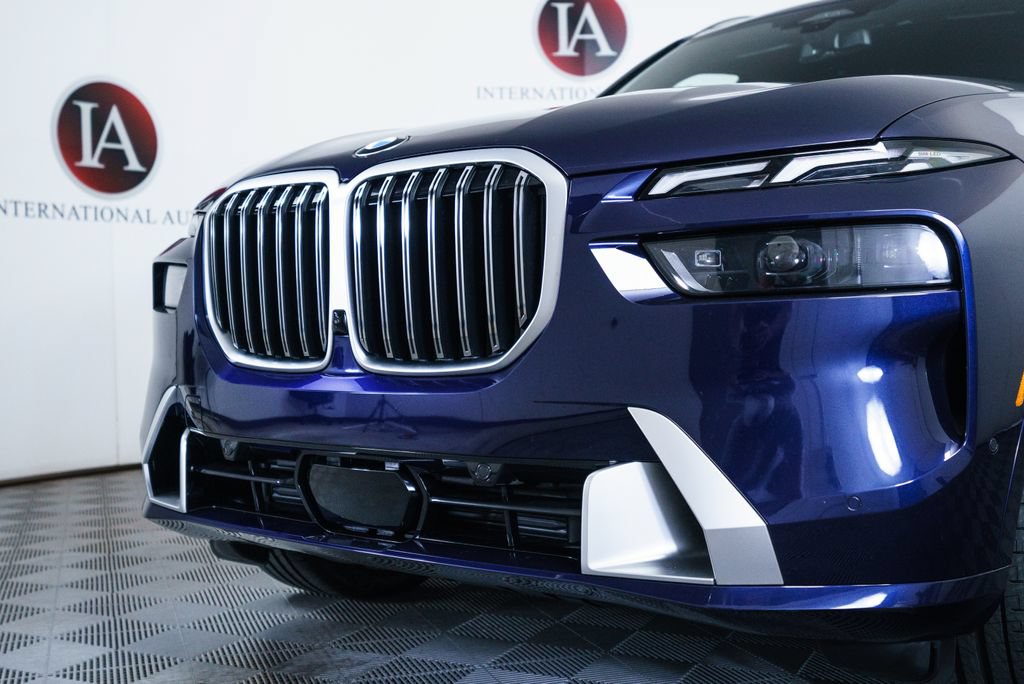 New 2027 BMW X7 xDrive40i w/ Premium Package AWD/4WD image 4