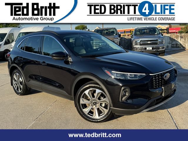 Used 2024 Ford Escape Platinum w/ Class II Trailer Tow Package
