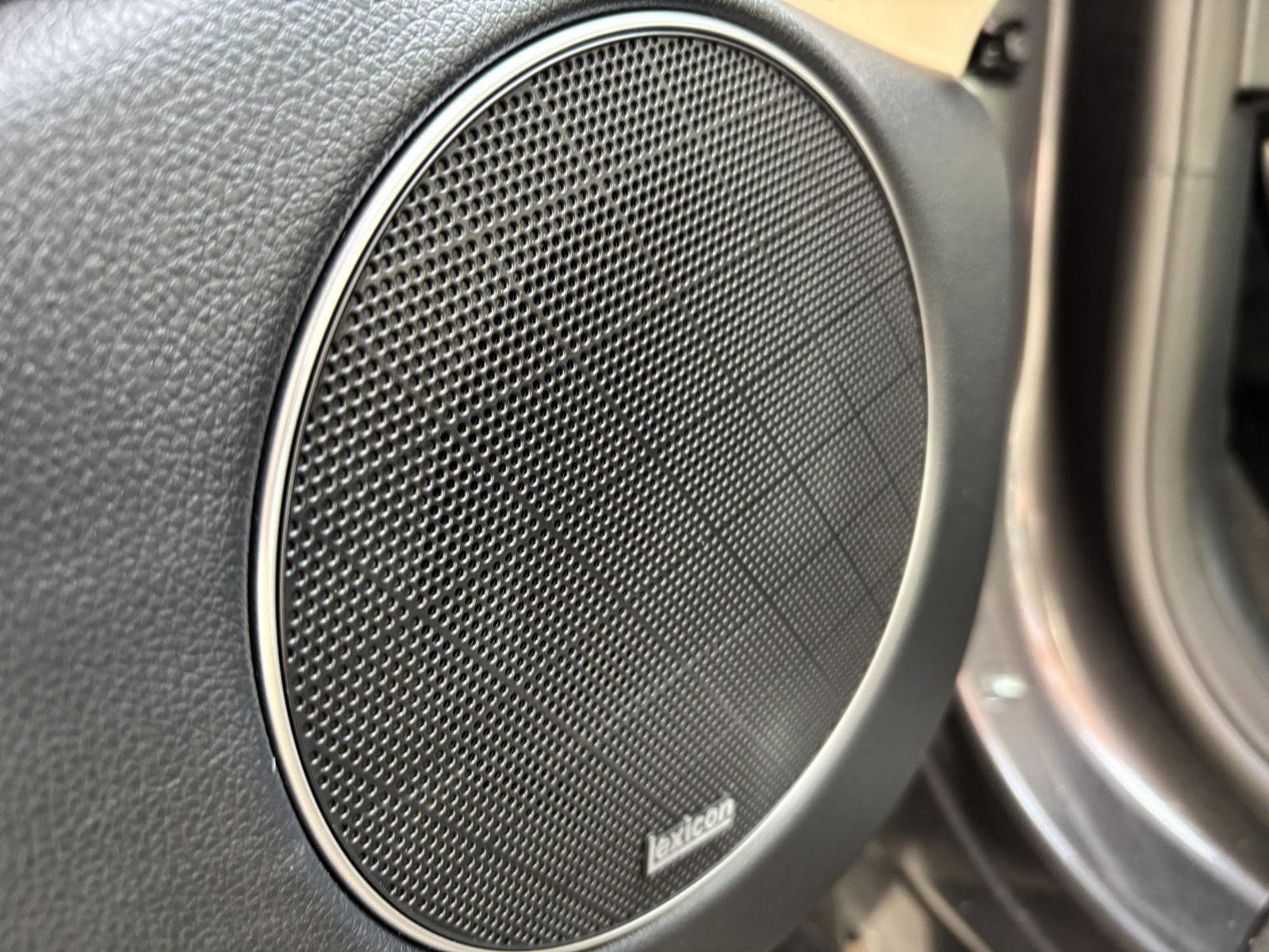 Used 2023 Genesis GV70 3.5T Sport w/ Sport Prestige Package image 12