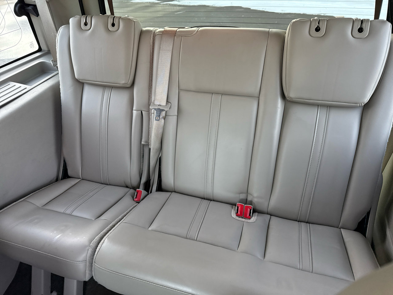 Used 2017 Lincoln Navigator Select image 25