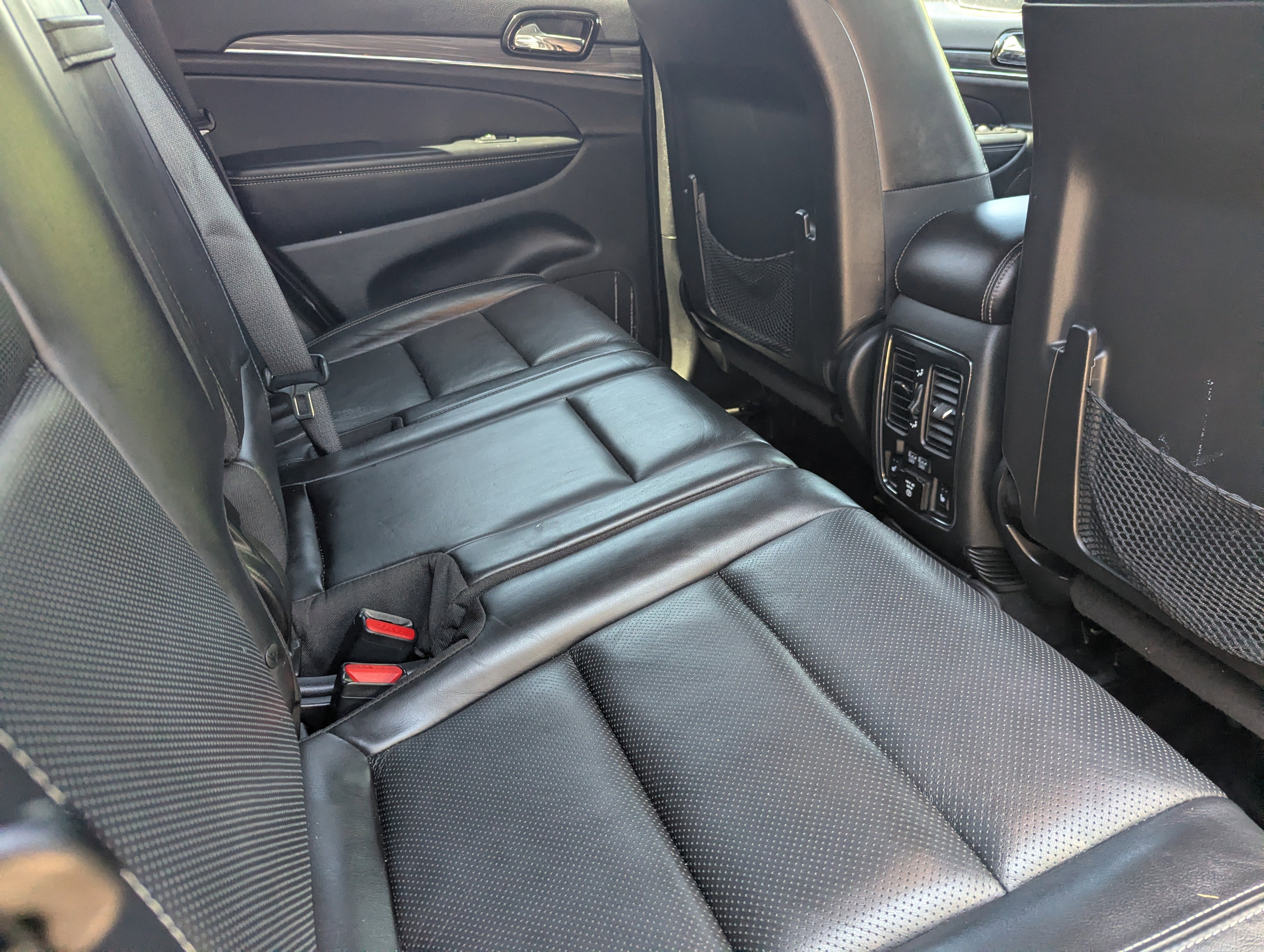 Used 2021 Jeep Grand Cherokee Limited w/ Quick Order Package 28K 80th RWD image 11