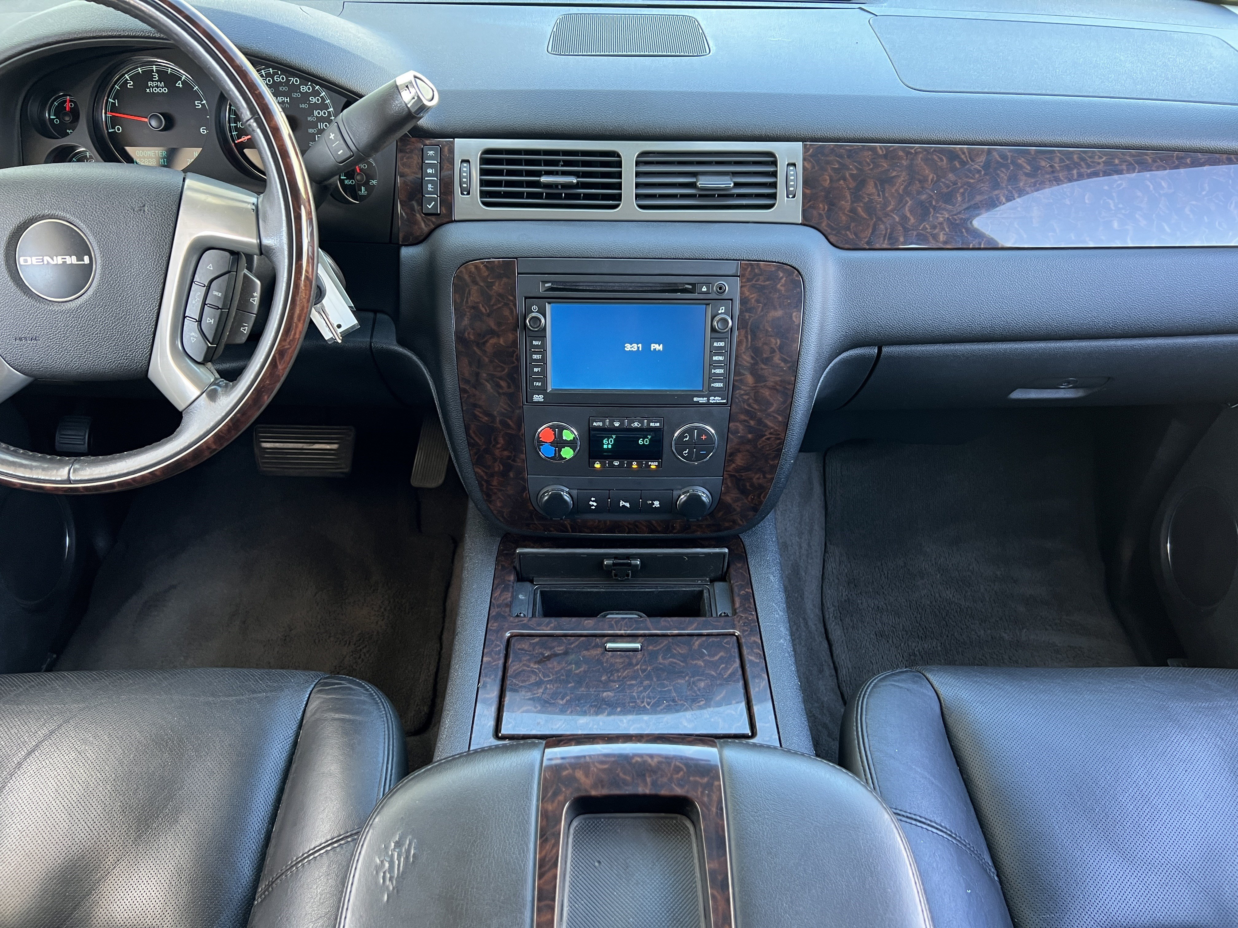 Used 2010 GMC Yukon Denali AWD/4WD image 35