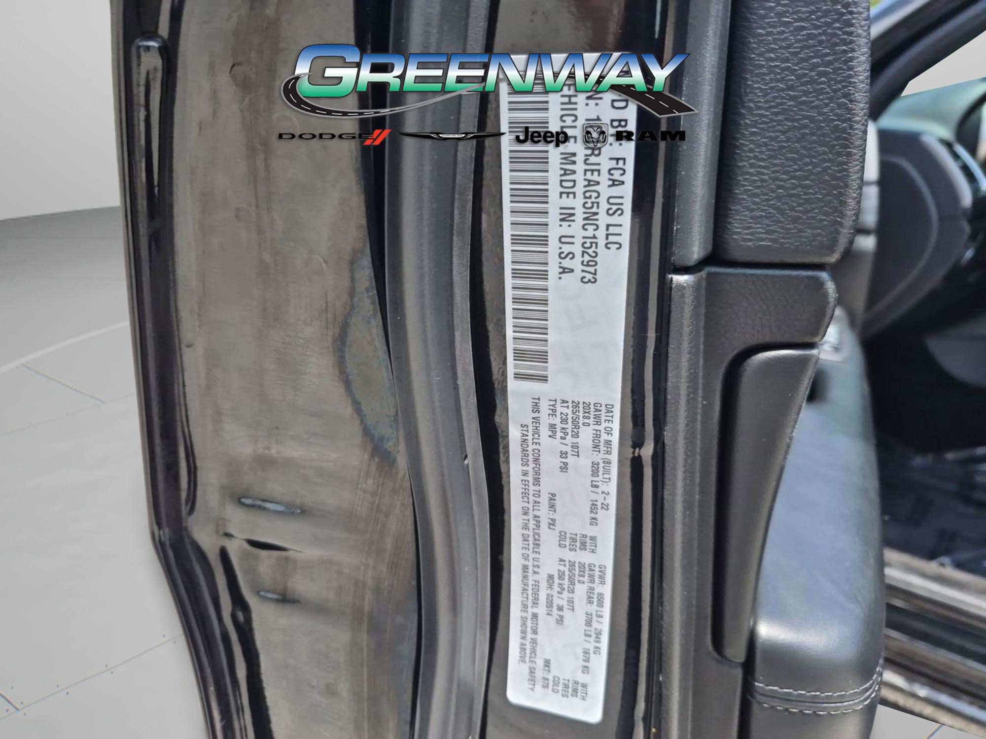 Used 2022 Jeep Grand Cherokee Laredo X RWD image 2