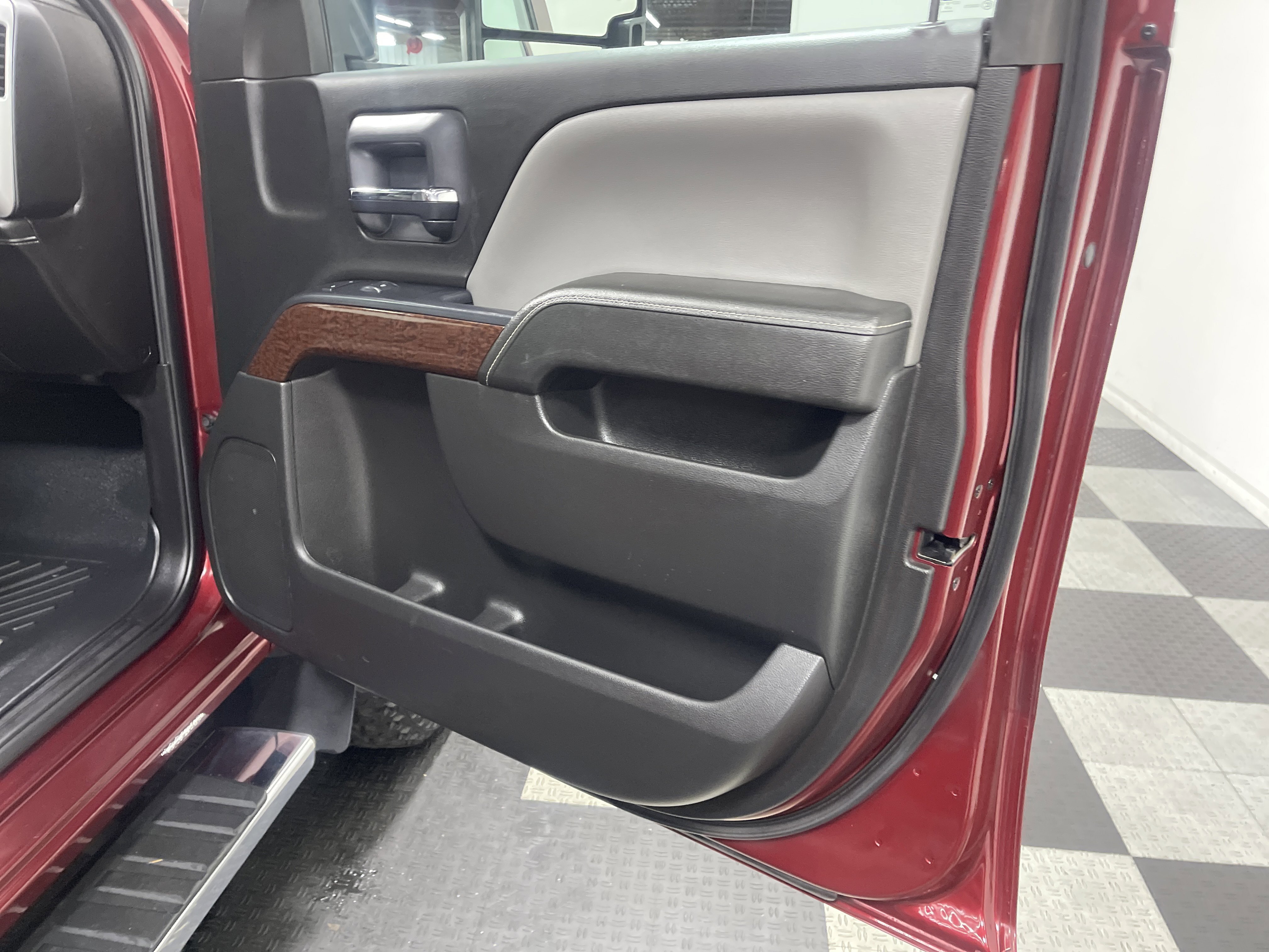 Used 2015 GMC Sierra 2500 SLE w/ SLE Preferred Package image 23