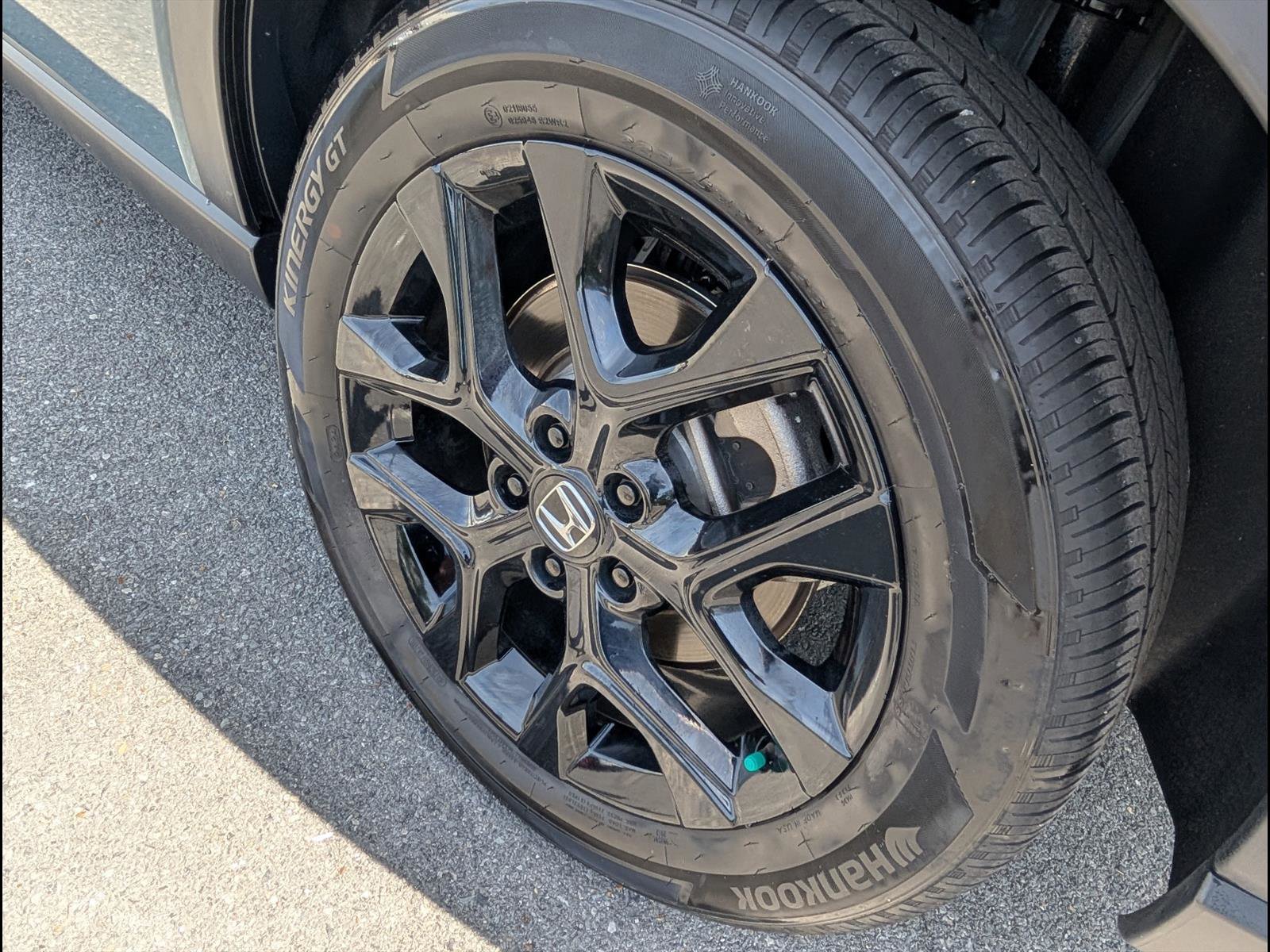 Certified 2025 Honda HR-V Sport image 21