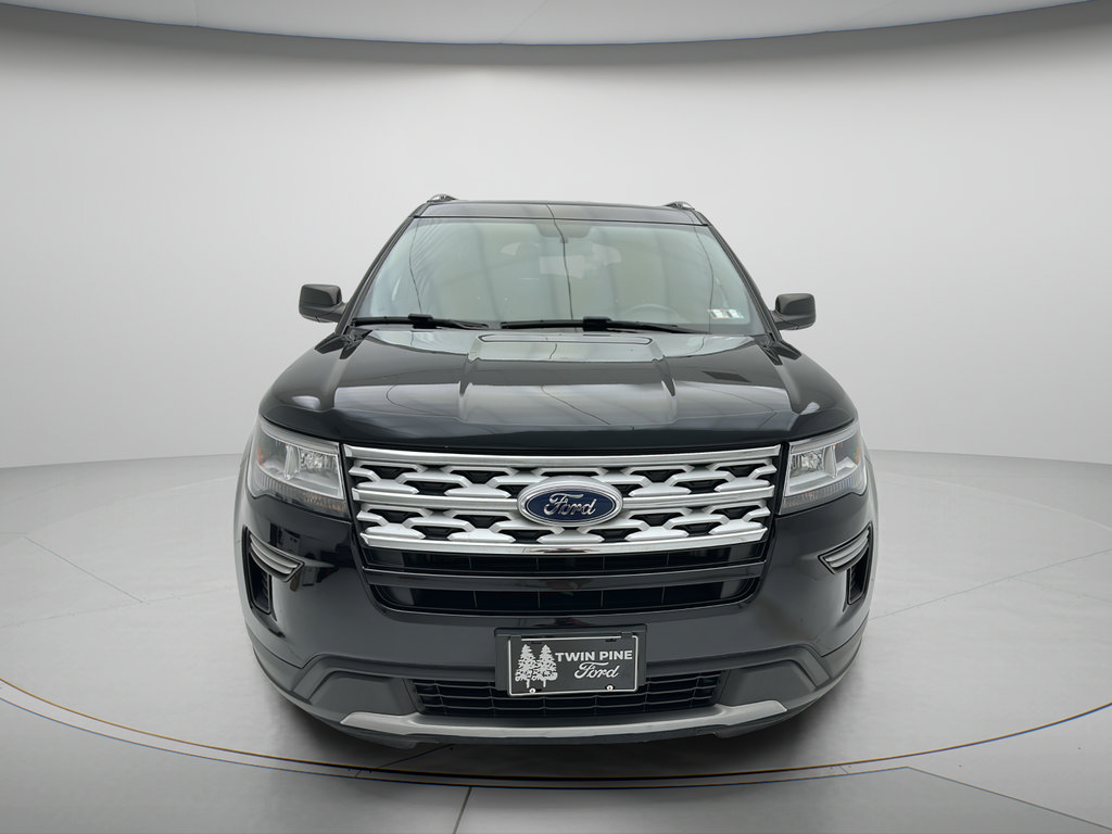 Used 2019 Ford Explorer XLT w/ Class III Trailer Tow Package AWD/4WD image 2