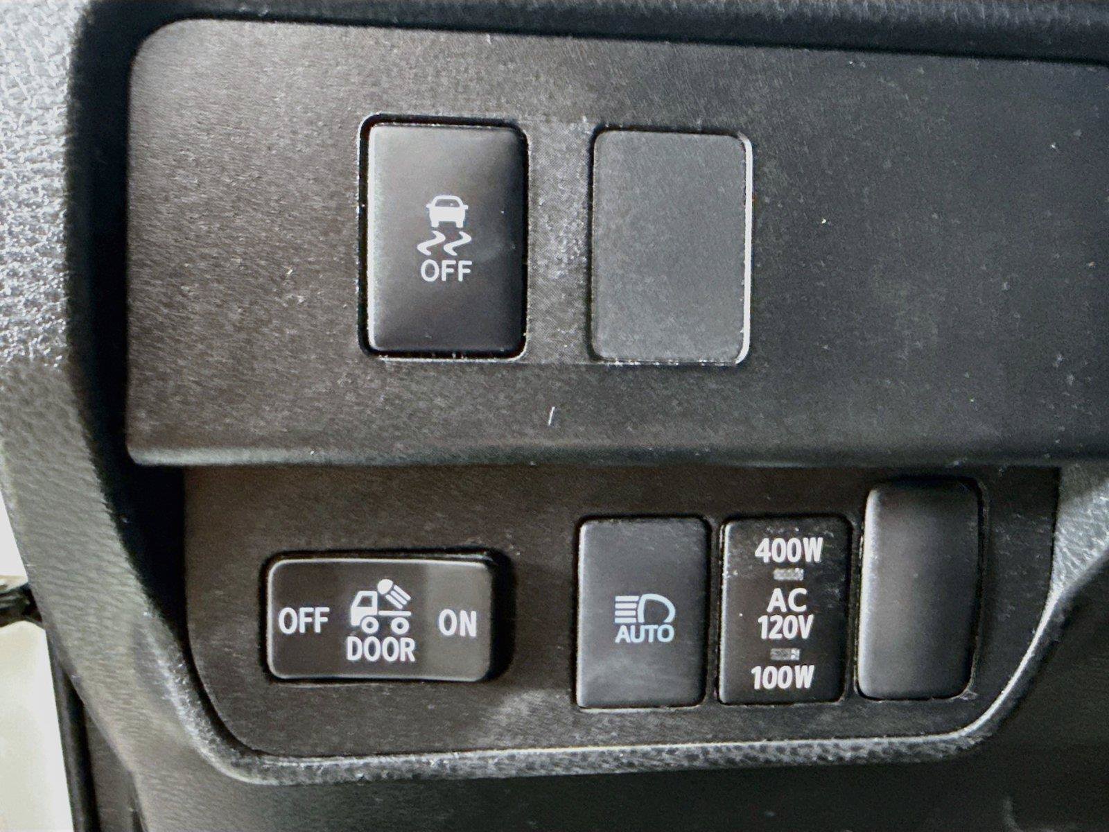 Used 2020 Toyota Tacoma TRD Sport RWD image 11