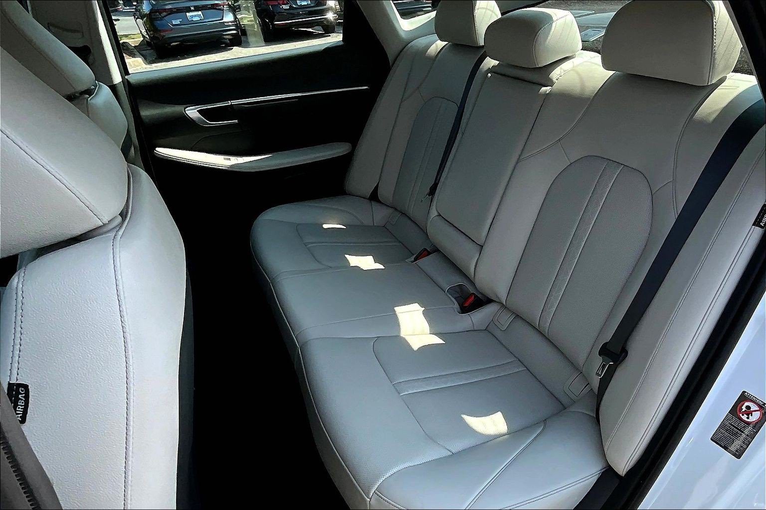Used 2022 Hyundai Sonata Limited w/ Cargo Package FWD image 28