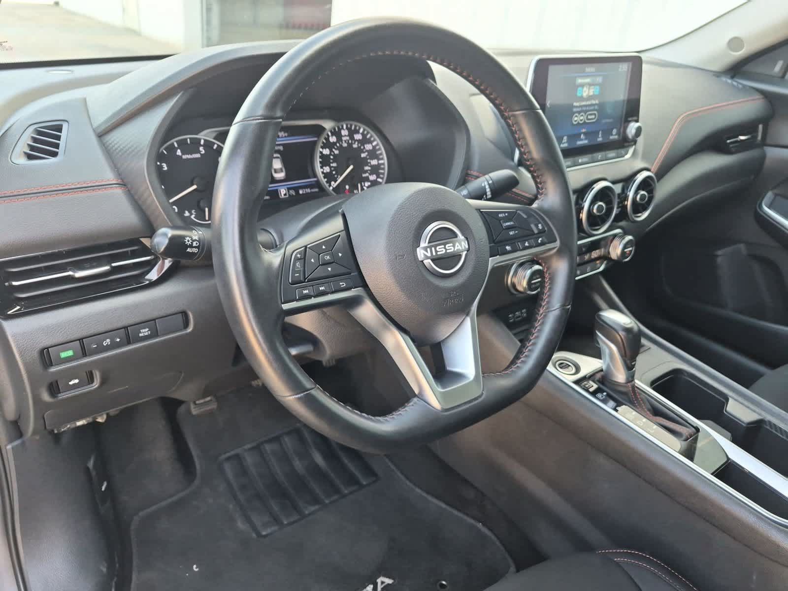 Used 2025 Nissan Sentra SR FWD image 10
