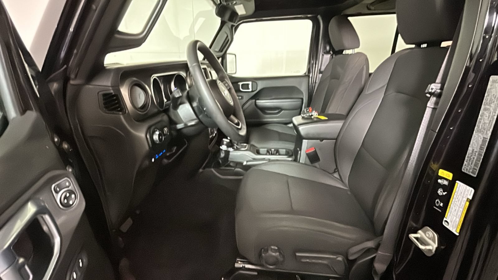 Used 2023 Jeep Wrangler Unlimited w/ Safety Group AWD/4WD image 13