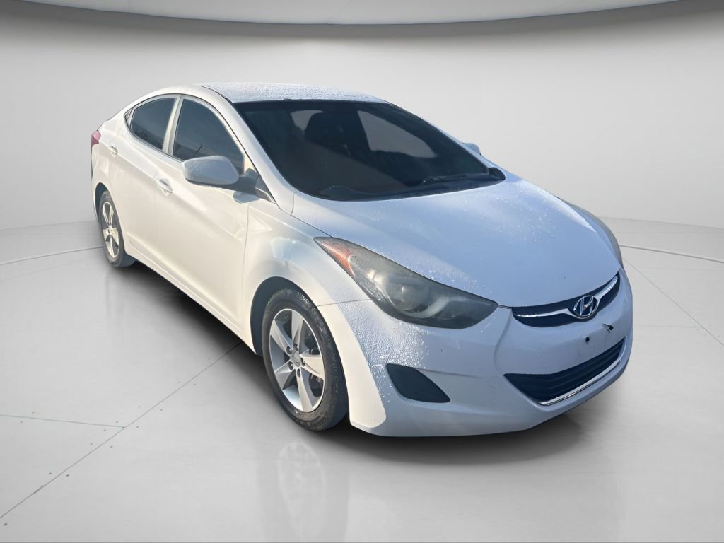 Used 2013 Hyundai Elantra GLS image 2