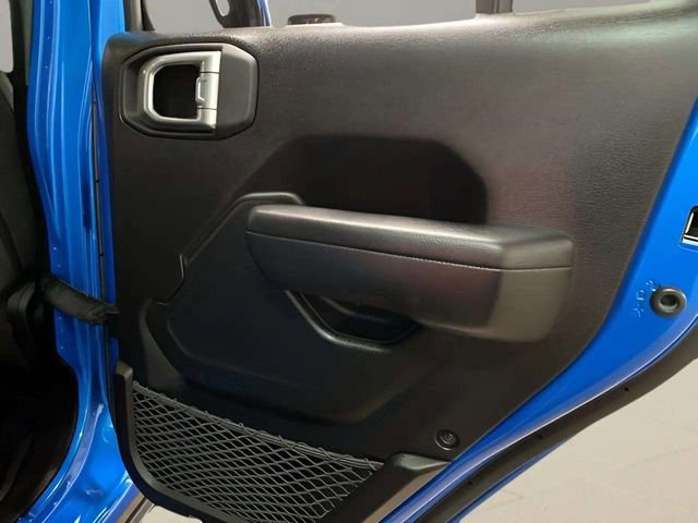 Used 2024 Jeep Wrangler Unlimited AWD/4WD image 89