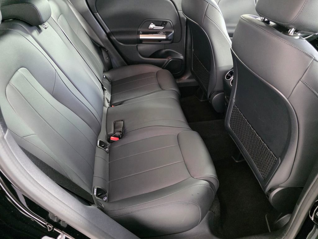 Certified 2025 Mercedes-Benz GLA 250 image 25