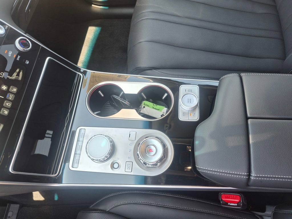 Used 2026 Genesis GV80 2.5T RWD image 18
