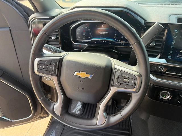 Used 2024 Chevrolet Silverado 1500 LT AWD/4WD image 18