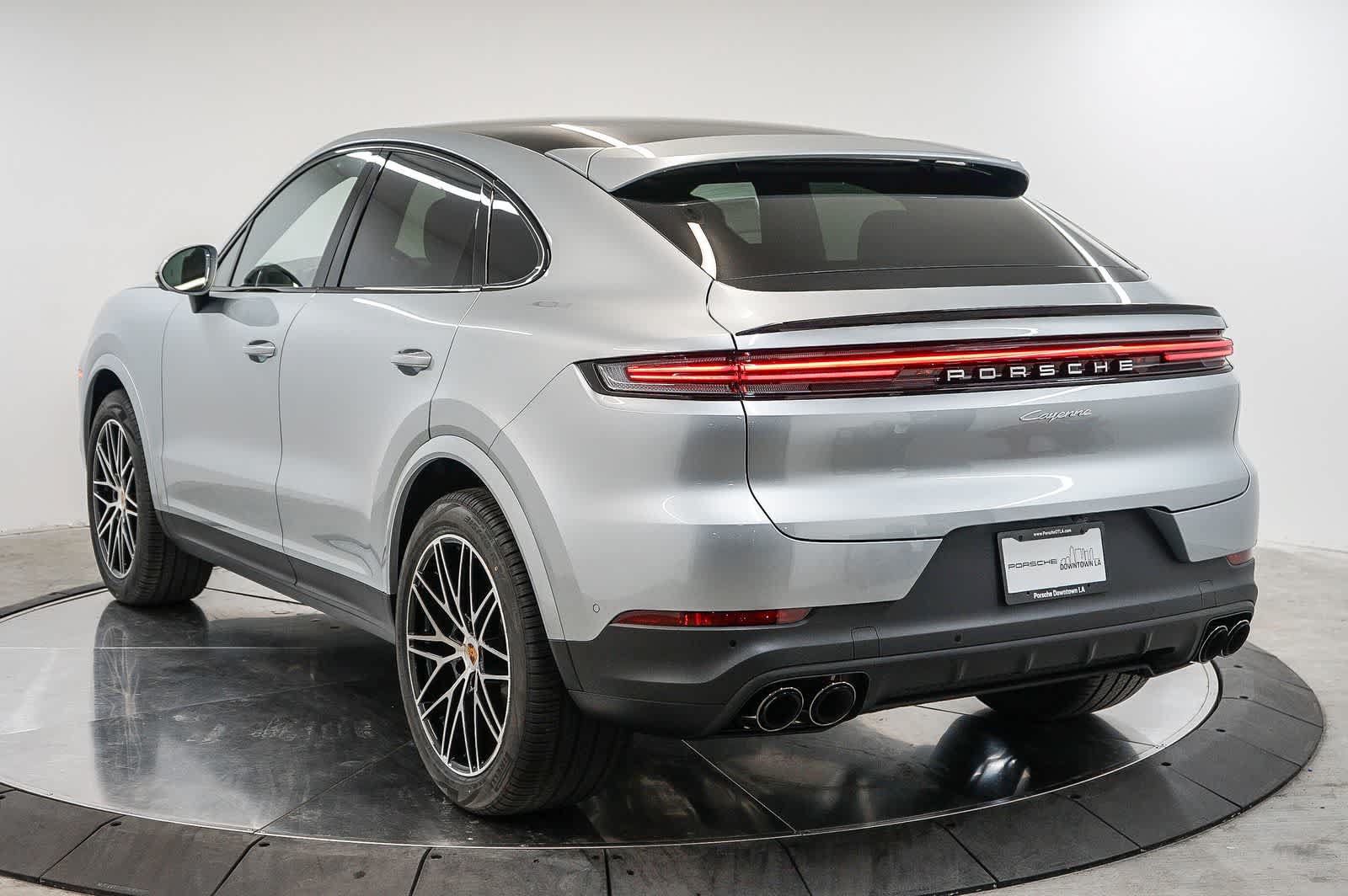 New 2026 Porsche Cayenne Coupe AWD/4WD image 3