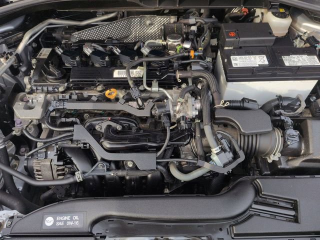 Used 2023 Toyota Corolla Cross XLE image 30